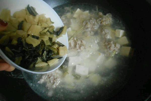 酸菜豆腐肉丸汤的做法图解4