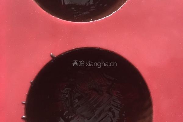 巧克力镂空半球装饰的做法图解2
