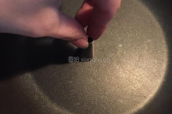 巧克力镂空半球装饰的做法图解5