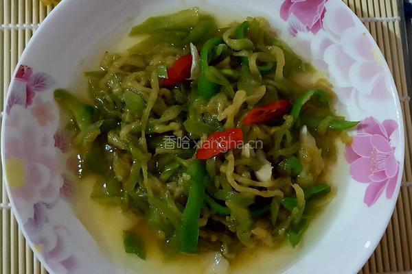 炝炒青茄丝的做法图解7