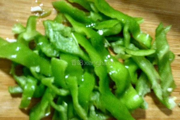 洋葱炒肉丝的做法图解2