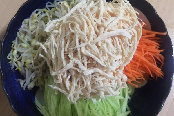 凉拌三色鸡丝的做法图解9