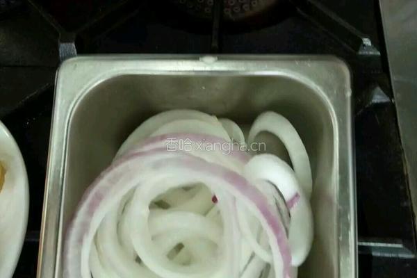 炸洋葱圈的做法图解1