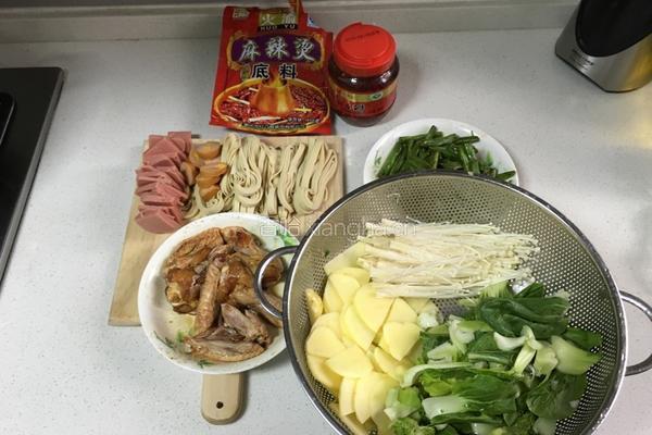 简易麻辣香锅的做法图解1