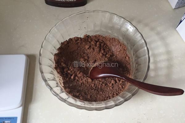 布朗尼巧克力冰淇淋的做法图解3