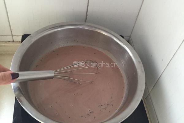 布朗尼巧克力冰淇淋的做法图解6