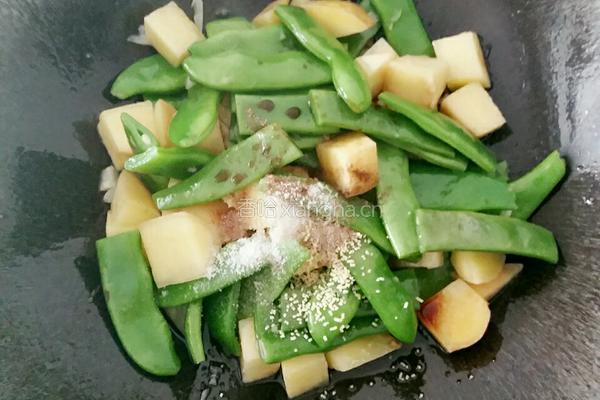 土豆炖豆角的做法图解10