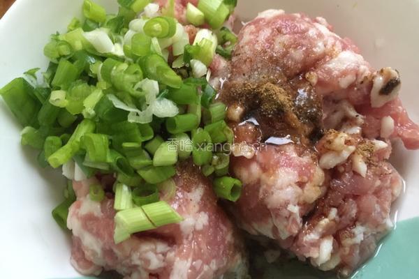 快手锅贴的做法图解2