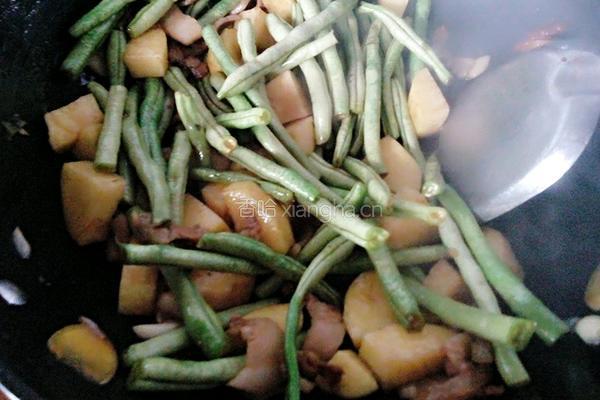 土豆豆角炒肉的做法图解7