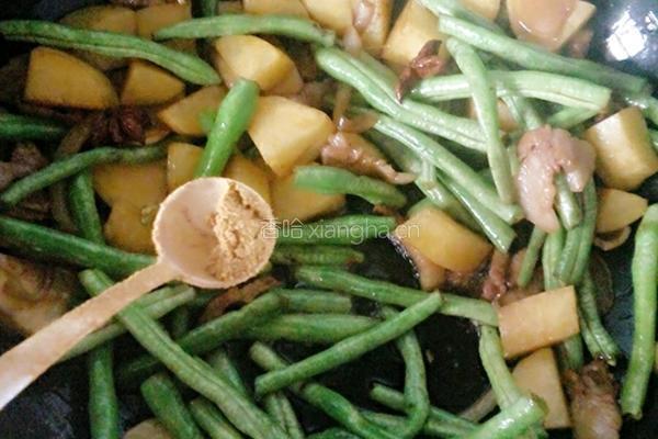 土豆豆角炒肉的做法图解8