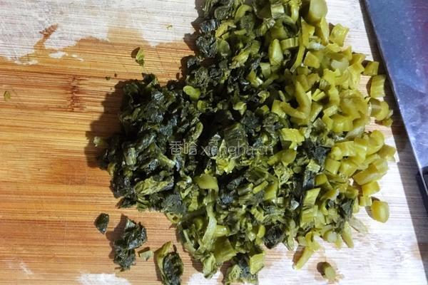 毛豆咸菜炒肉末的做法图解2