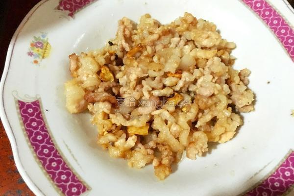 毛豆咸菜炒肉末的做法图解6