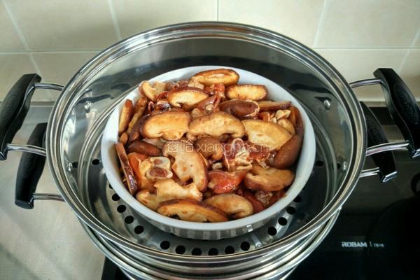 香菇蒸鸡腿的做法图解6