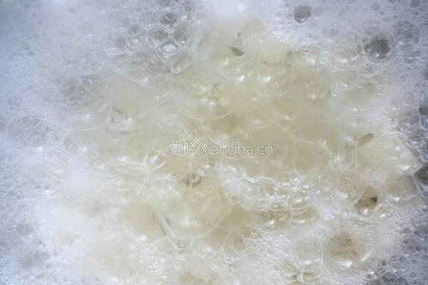 麻辣豆腐 的做法图解2