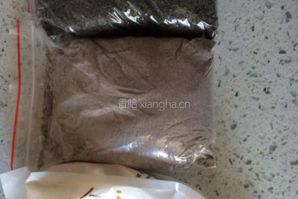 黑煎饼果子的做法图解1
