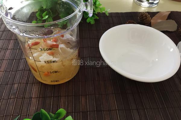 红枣银耳燕窝的做法图解8