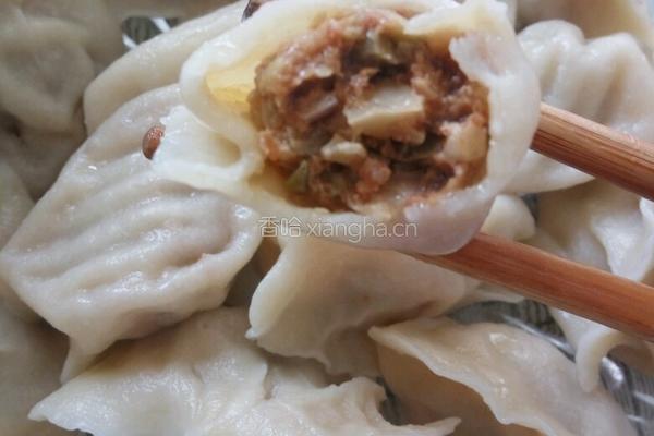 榨菜猪肉馅饺子的做法图解7