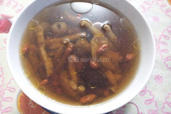 红枣当归杞子炖鸡脚的做法图解6