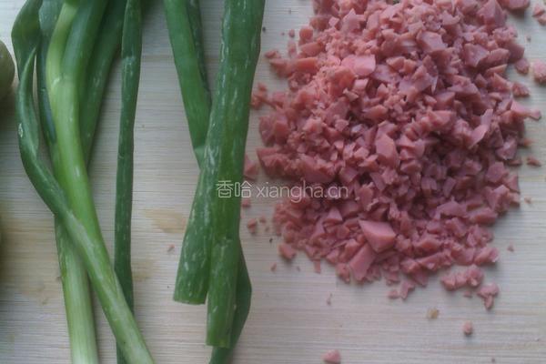 土豆火腿饼的做法图解1