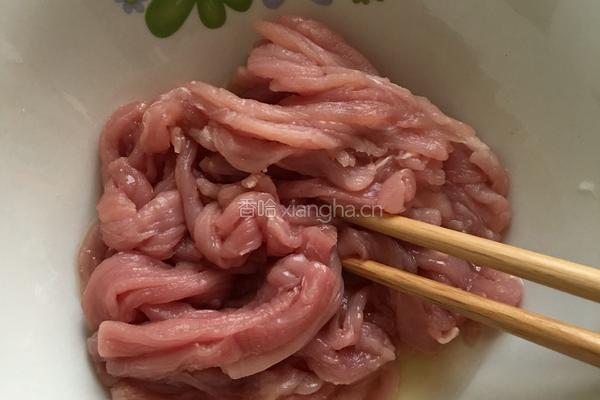 西红柿咕噜肉+千张的做法图解1