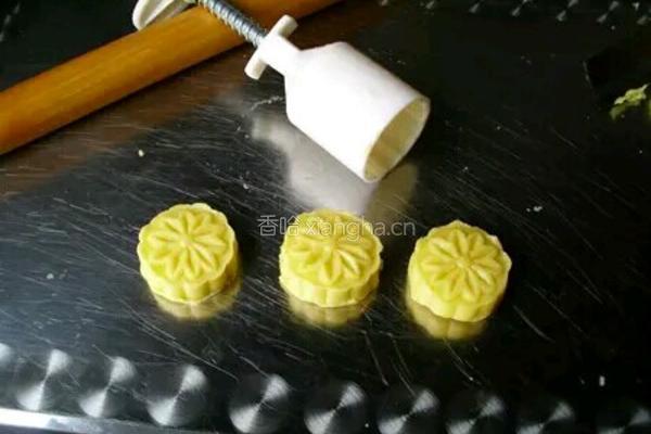蛋黄小饼干的做法图解9