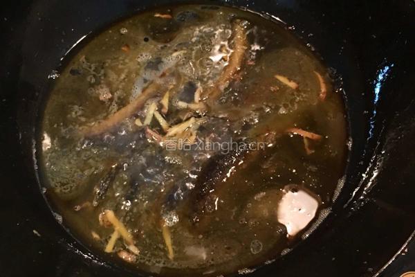 泥鳅炖豆腐的做法图解4