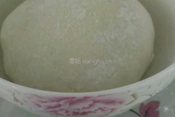 芝麻葱油小花卷的做法图解1