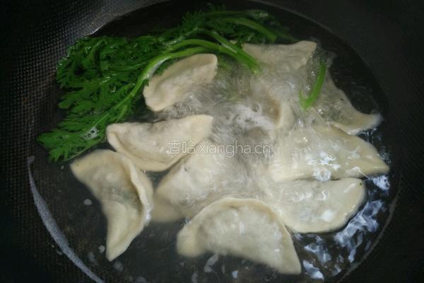煮冻水饺（山芹菜猪肉馅）的做法图解7