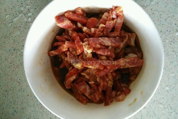 青椒炒肉丝的做法图解1