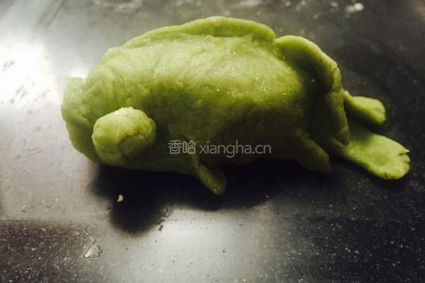 双鱼戏花的做法图解15