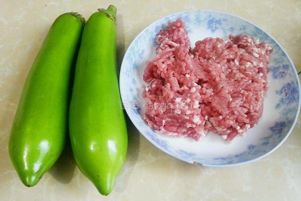 香煎肉酱茄子的做法图解1