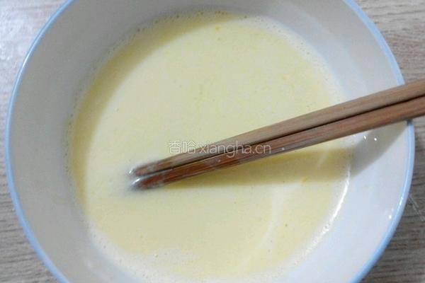 平底锅红枣酸奶华夫饼的做法图解3