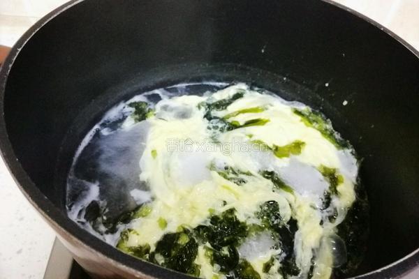 紫菜蛋花汤的做法图解5