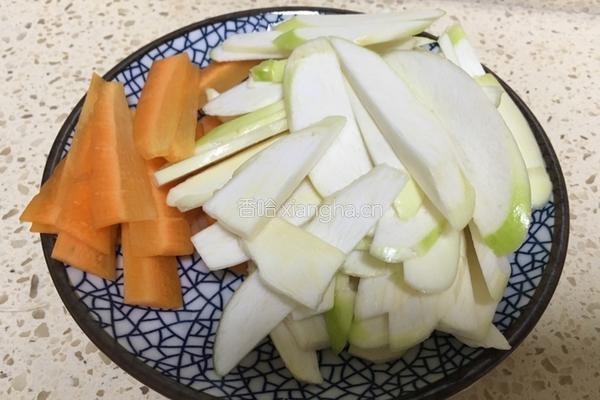 高笋肉片的做法图解2