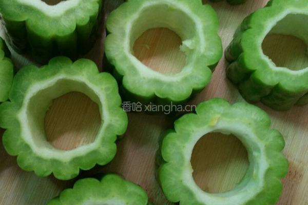 苦瓜酿肉的做法图解3