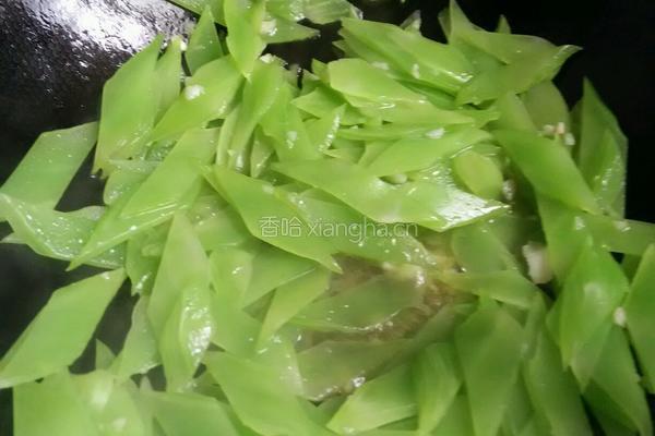 清炒莴笋片的做法图解7