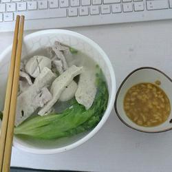 肉饼促肉汤面的做法[图]