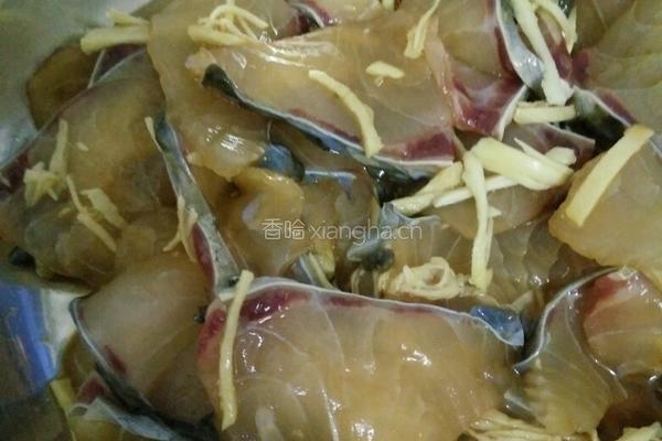 鱼片粥的做法图解2