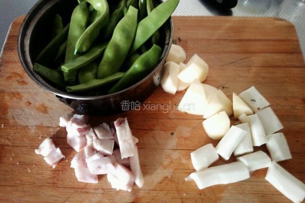 土豆山药炖豆角的做法图解1