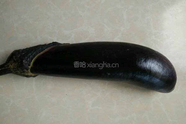 酱炒茄子的做法图解1