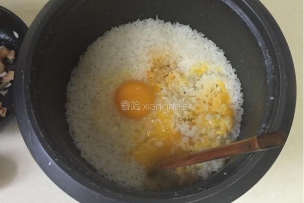 芦笋鱿鱼黄金炒的做法图解1