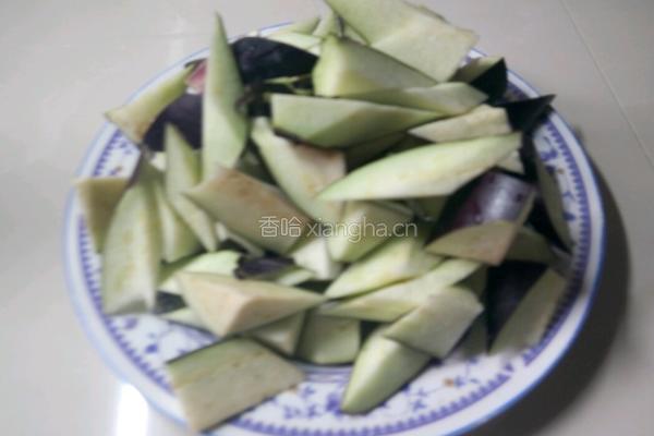 茄子炒肉的做法图解2