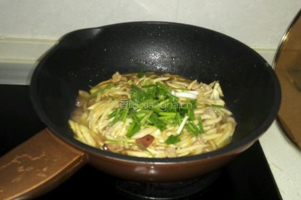 茭白炒肉丝的做法图解5