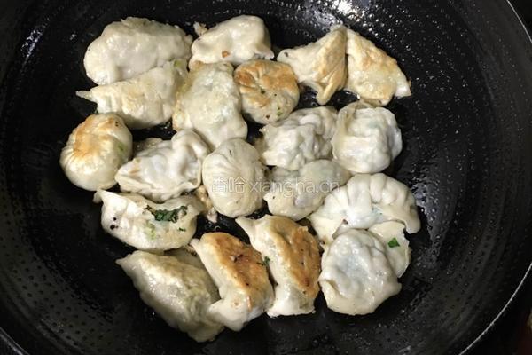 特色煎饺的做法图解1