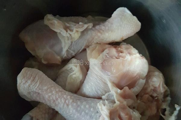 蒜蓉烤鸡腿的做法图解1