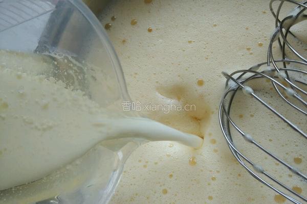 奶香纸杯松软蛋糕的做法图解6