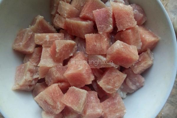 牙签里脊肉的做法图解1
