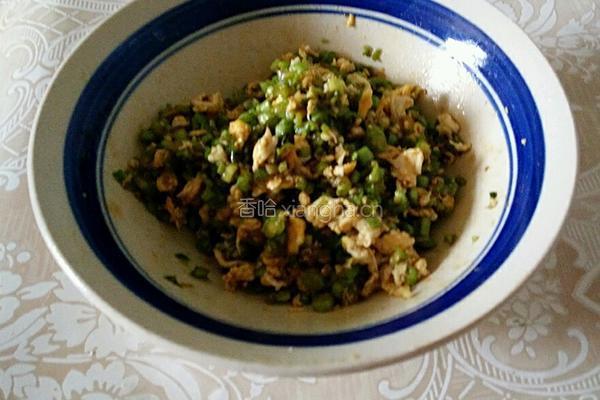 小葱 豇豆 鸡蛋 酸辣汤饺的做法图解7