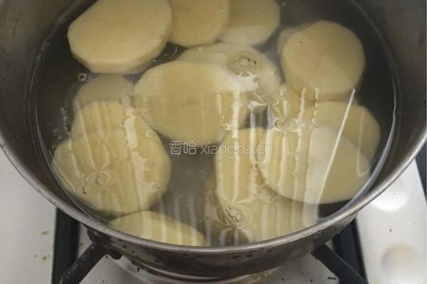 焗烤土豆泥的做法图解1