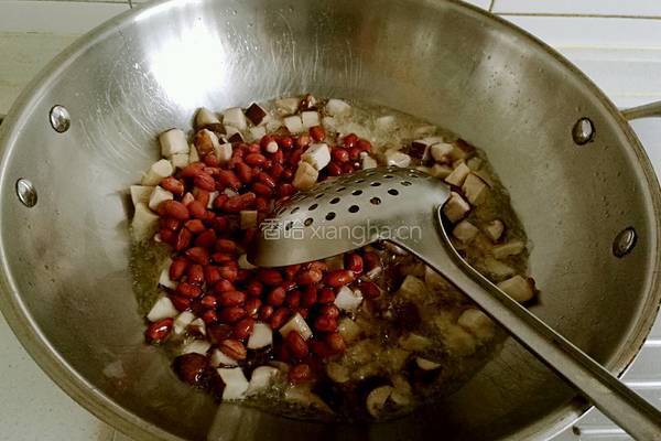 香菇卤肉面的做法图解5